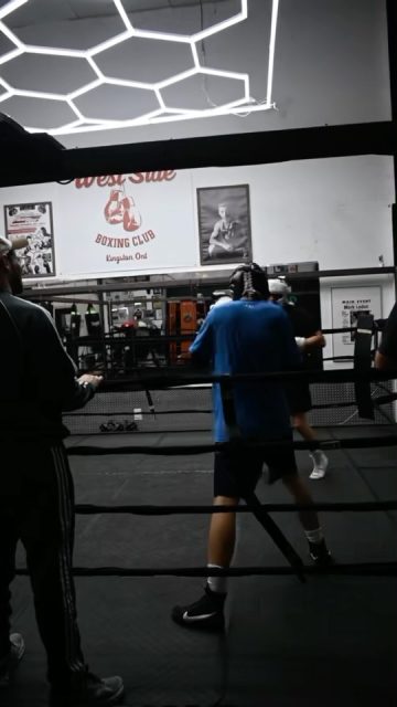 RAW FOOTAGE: HARD YARDS @ WEST SIDE BOXING KINGSTON

FIGHT FIT 45 + ALL LEVELS BOXING 

BOOK YOUR TRIAL CLASS
📸 @flinkmoments